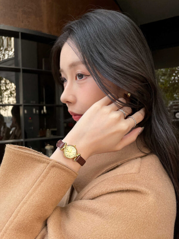 Light Luxury Osmanthus New Women's Watch - Image 3